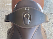 Vision Anatomic Girth - 2 Colours - Vision Saddlery