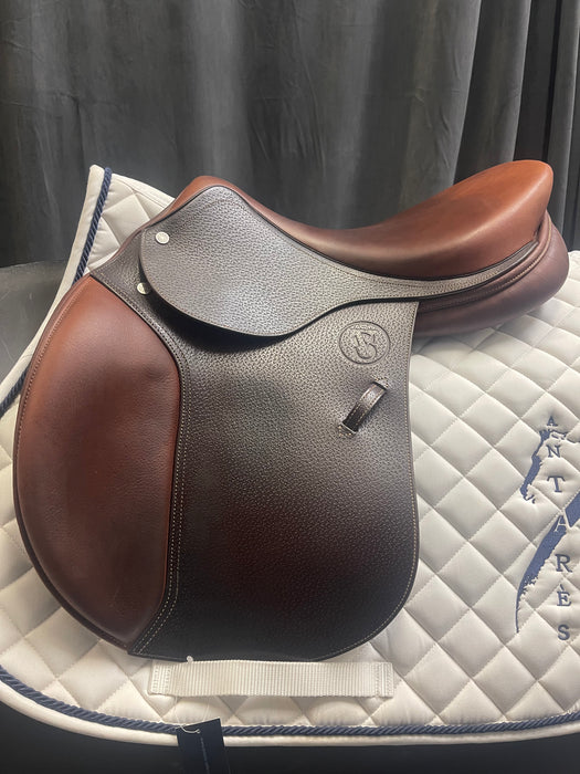 Consignment Vision X-Type Saddle - 17"