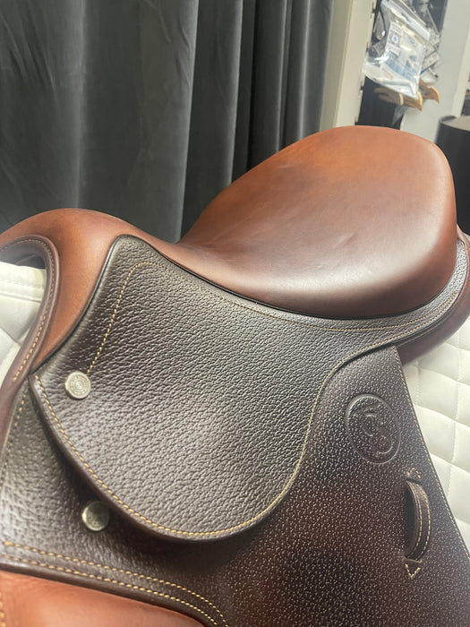 Consignment Vision X-Type Saddle - 17"