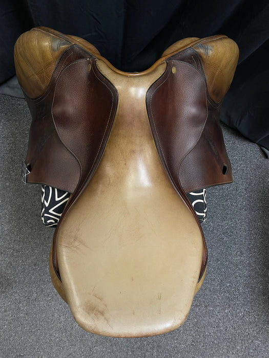 USED Tolga C/C Saddle - 17.5"