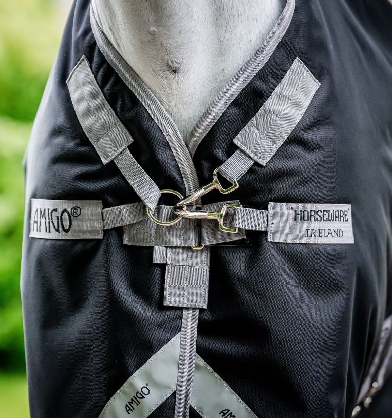 Amigo 1200D Plus Light Turnout 0g - 2 Colours - Vision Saddlery