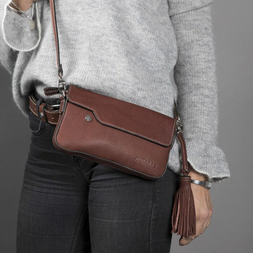 Signature by Antares Rio Pouch - 2 Colours - Vision Saddlery