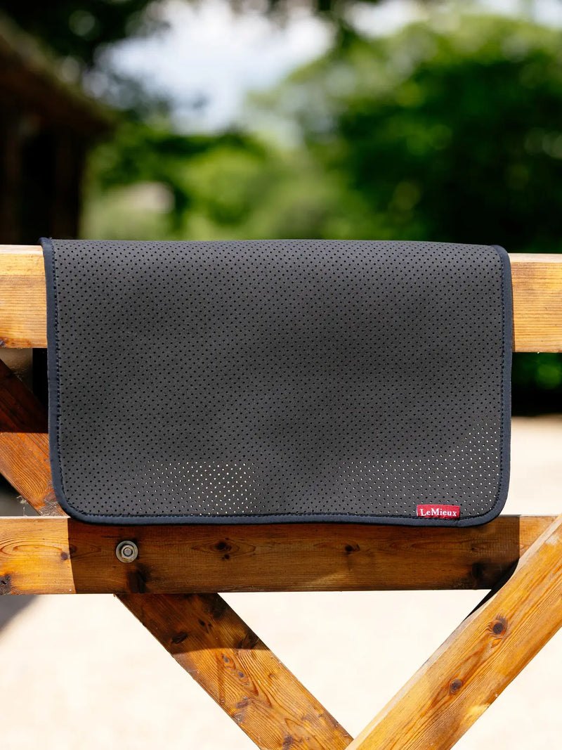 Lemieux Non-Slip Square Half Pad Black - Vision Saddlery