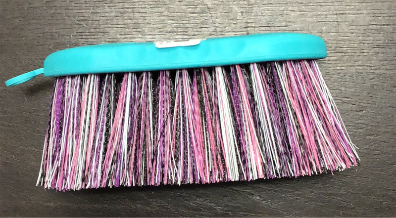 Tail Tamer Small Poly Flick Brush - Vision Saddlery