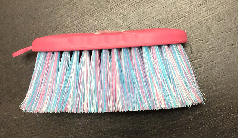 Tail Tamer Small Poly Flick Brush - Vision Saddlery